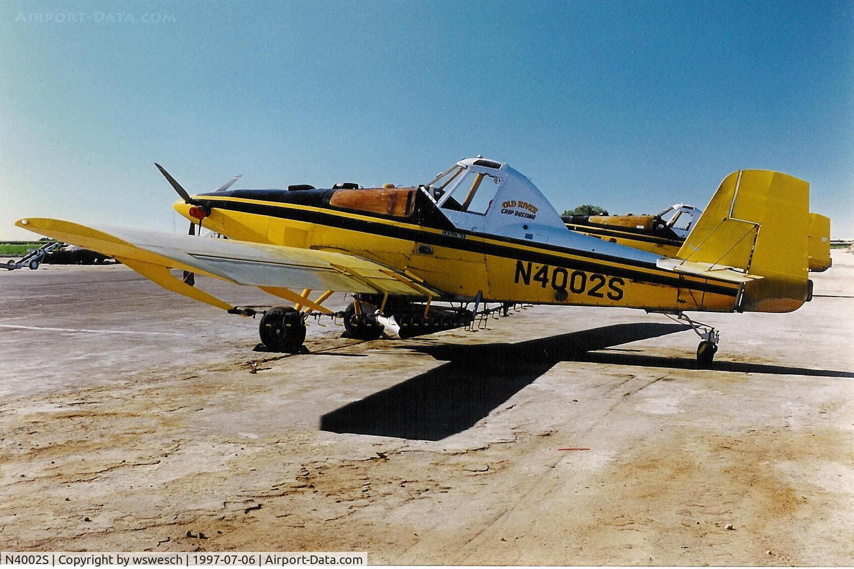 N4002S, 1978 Ayres S2R-T34 Thrush C/N 6003, 1978 Ayres Thrush S2R-T34, #6003.  Old River Crop Dusting - Bakersfield, California.