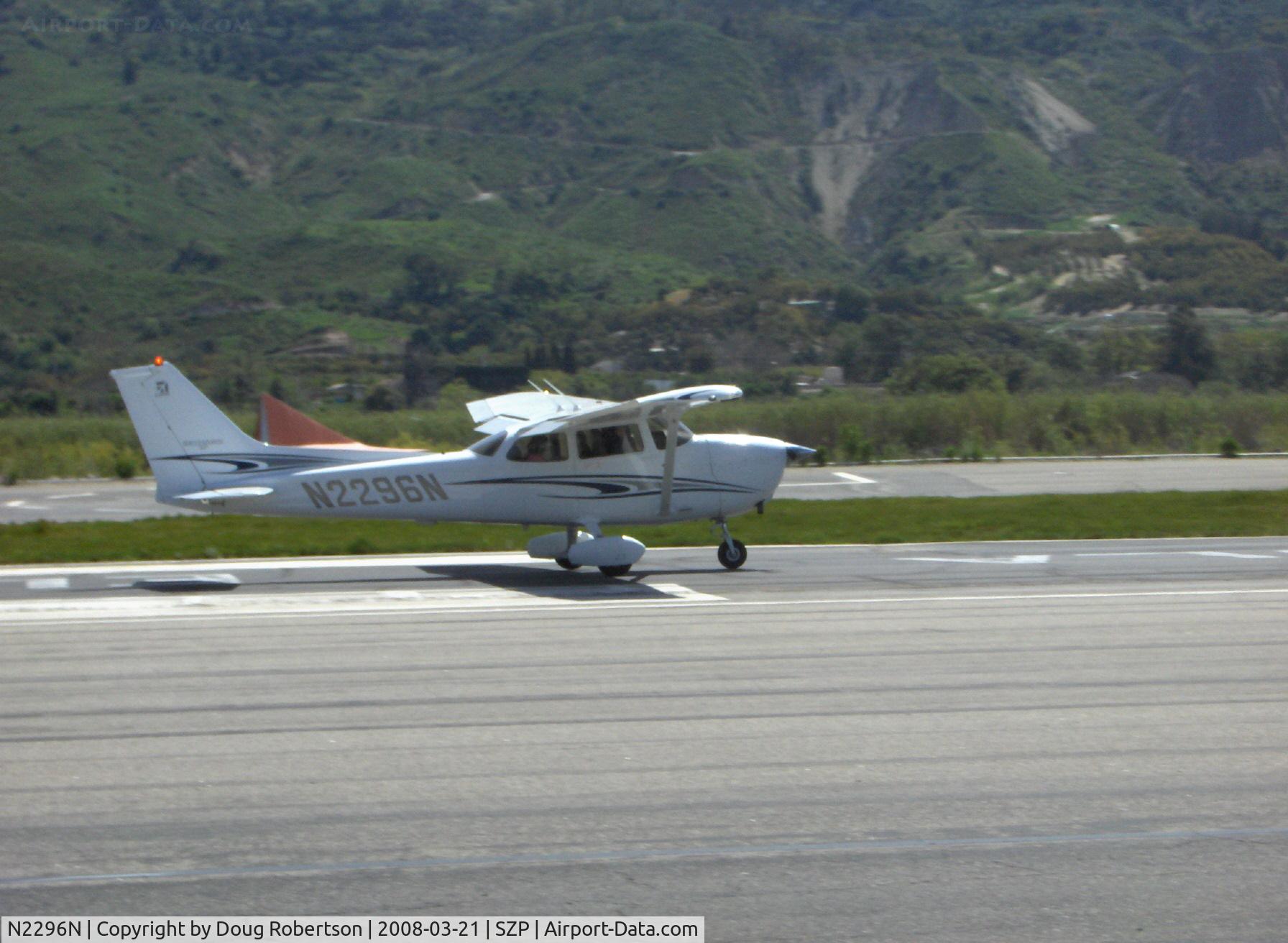 N2296N, 2005 Cessna 172S C/N 172S9967, 2005 Cessna 172S SKYHAWK SP II, Lycoming IO-360-L2A 180 Hp, takeoff roll Rwy 22