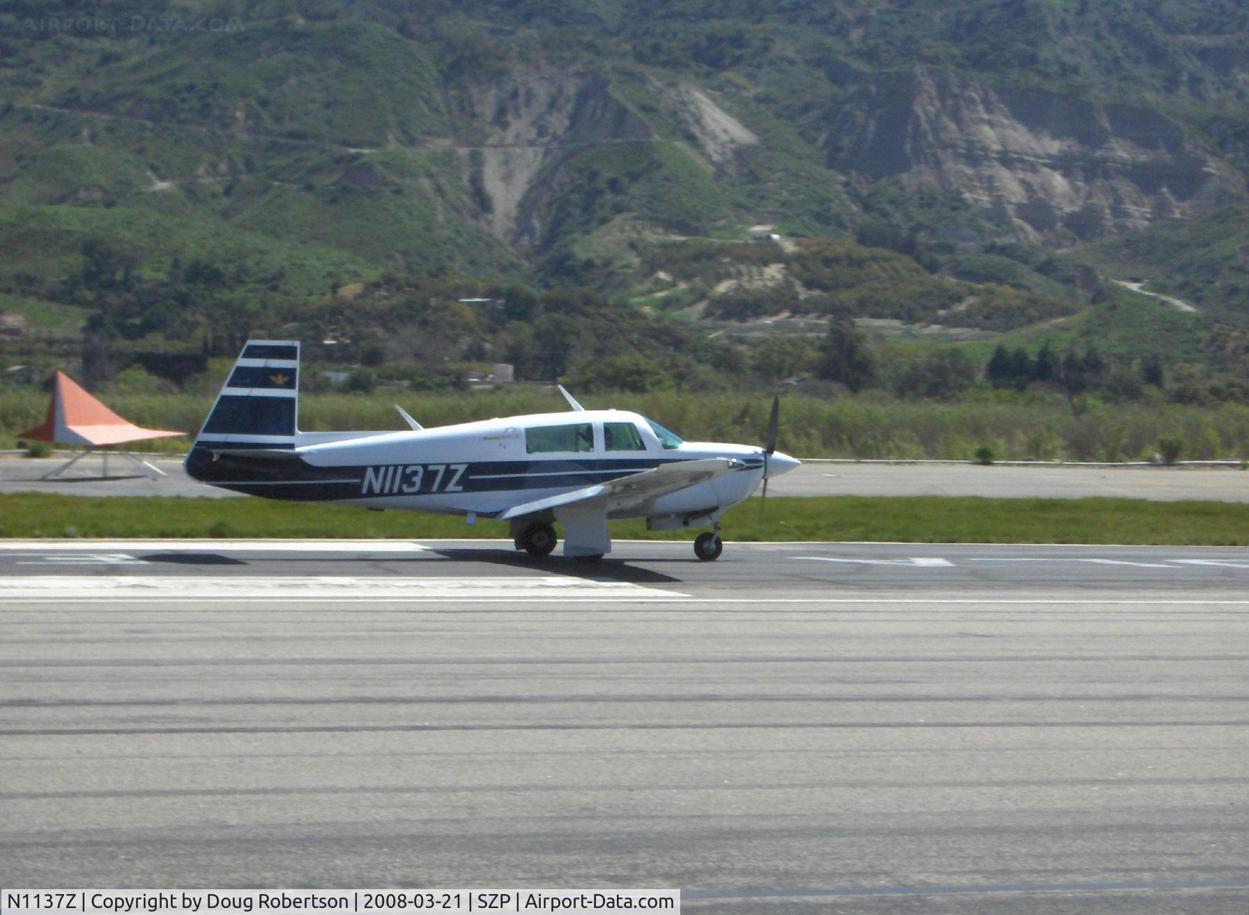 N1137Z, Mooney M20J 201 C/N 24-1628, 1979 Mooney M20J 201, Lycoming IO-360 A&C 200 Hp, landing roll rwy 22
