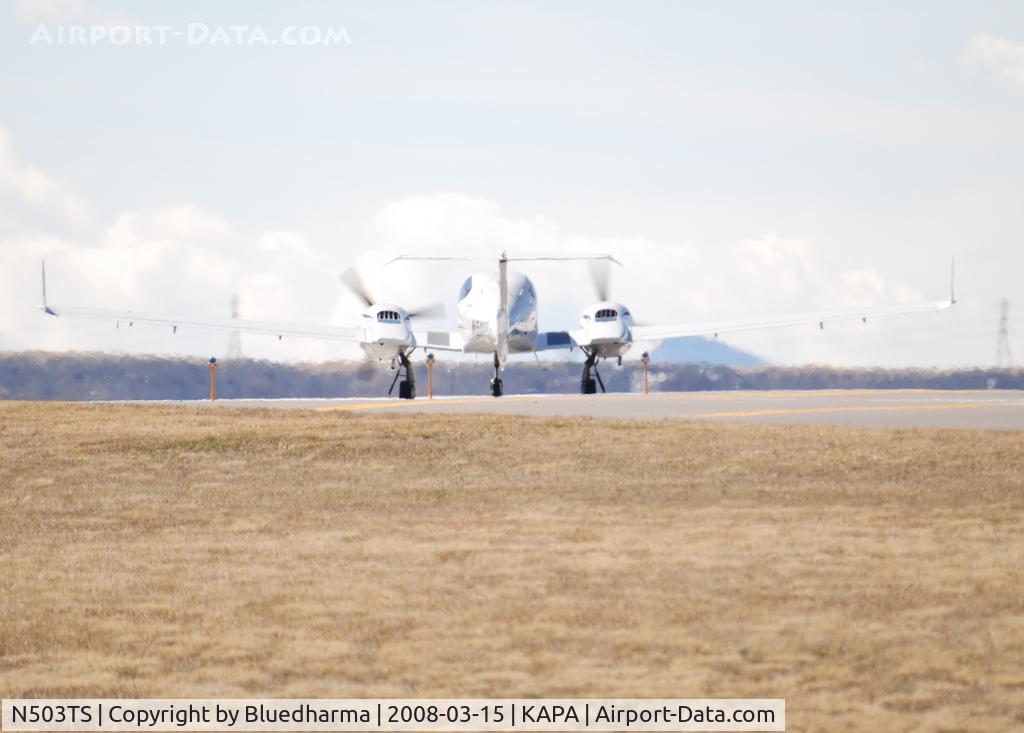 N503TS, 2007 Diamond DA-42 Twin Star C/N 42.AC103, Takeoff on 17L.