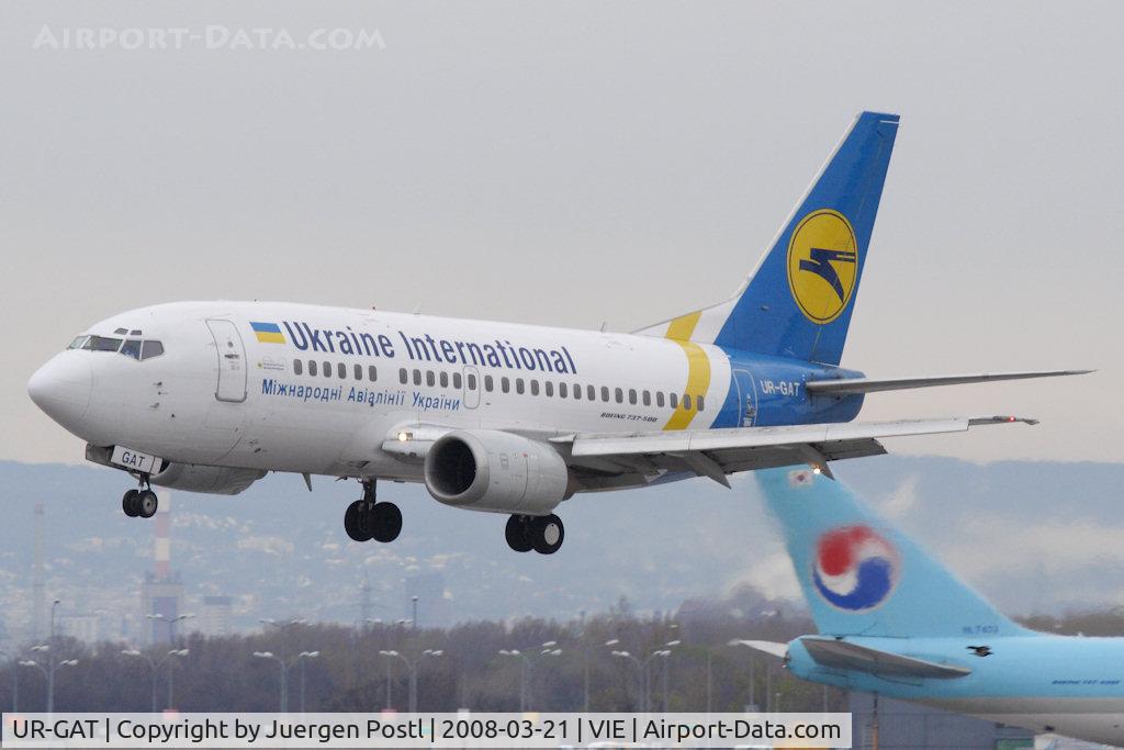 UR-GAT, 1993 Boeing 737-528 C/N 25237, Boeing 737-528