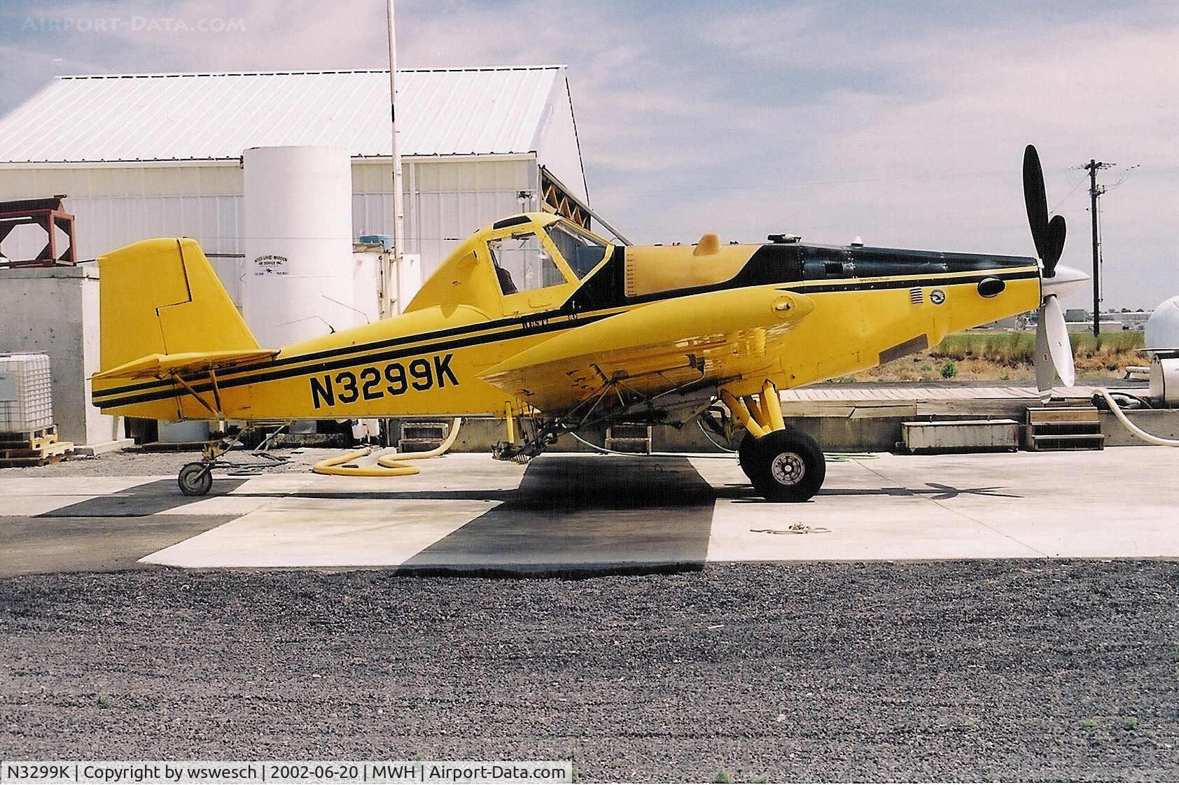 N3299K, 1996 Ayres S2R-T45 Thrush C/N T45-012, 1996 Ayres Thrush S2R-T45, #T45-012.  Moses Lake/Warden Air Service - Moses Lake, Washington.