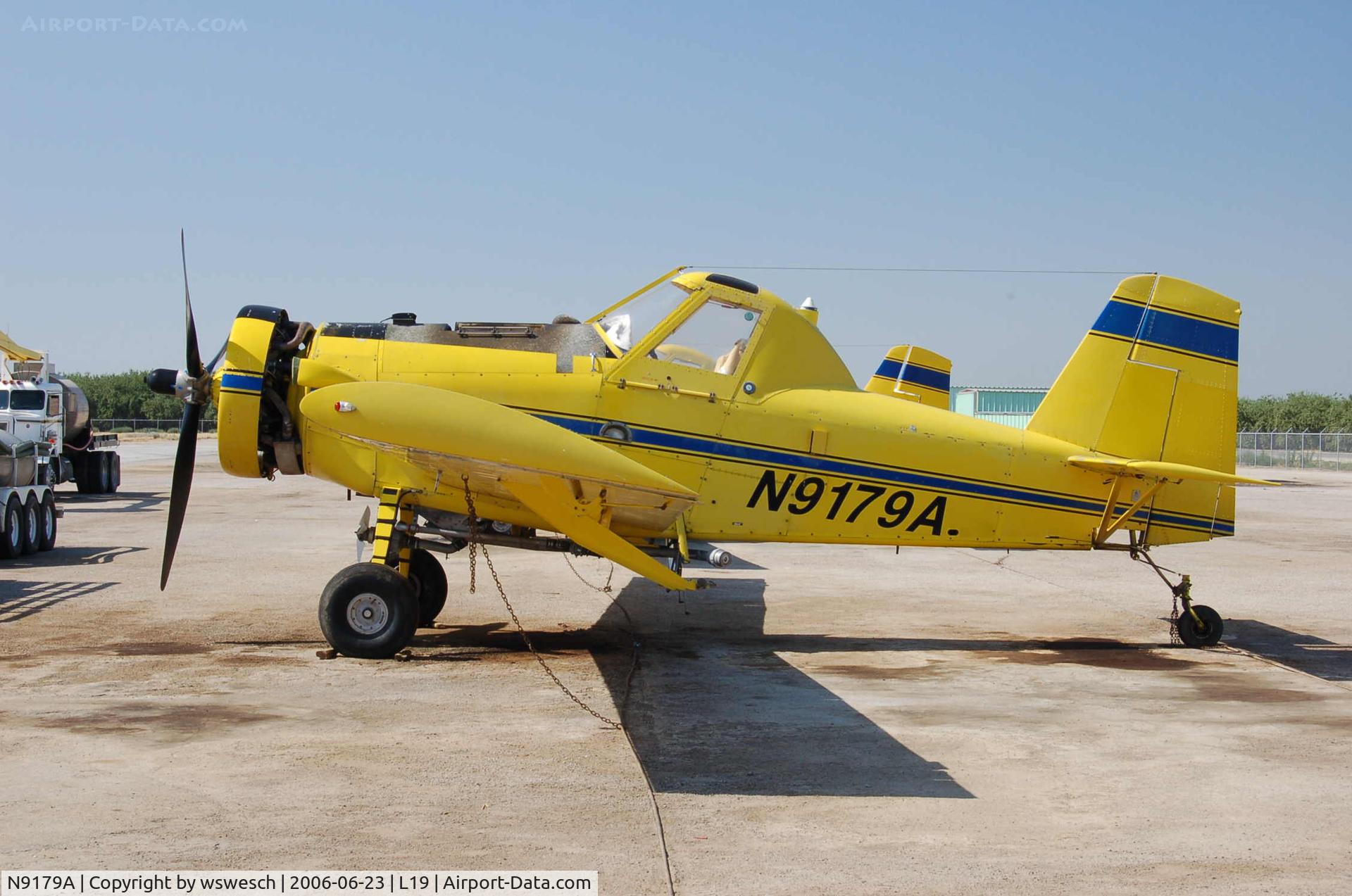 N9179A, 1993 Air Tractor Inc AT-401 C/N 401-0904, 1993 AT-401, #401-0904.  R-1340 