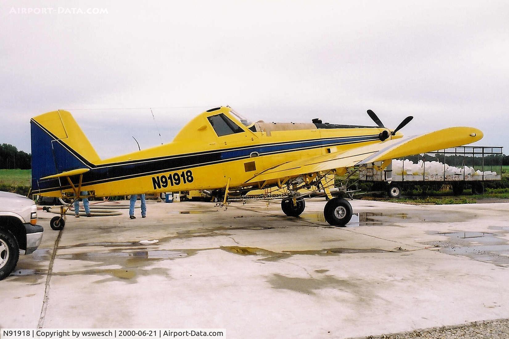 N91918, 1993 Air Tractor Inc AT-502 C/N 502-0227, 1993 Air Tractor AT-502, #502-0227.  Parkin, Arkansas.