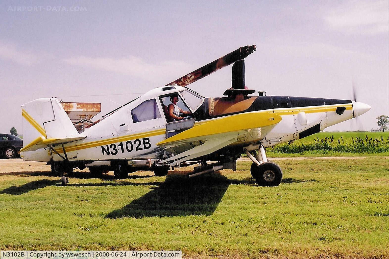 N3102B, 1990 Ayres S2R-T34 Thrush C/N T34-133DC, 1990 Ayres Thrush S2R-T34, #T34-133DC.  Swan Lake Flying Service - Altheimer, Arkansas.