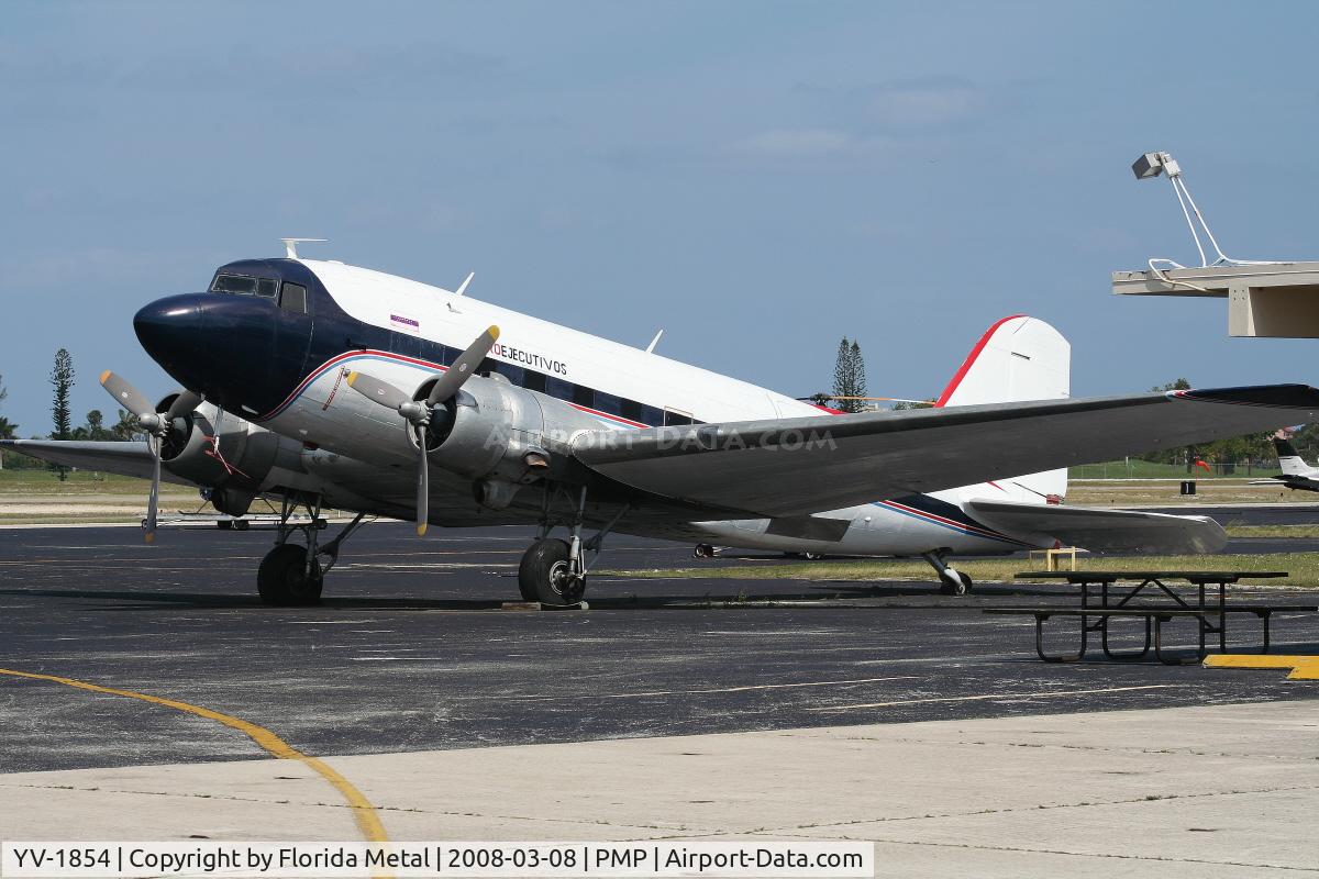 YV-1854, 1943 Douglas DC3C-S1C3G (C-47) C/N 6135, Aeroejecutivo DC-3
