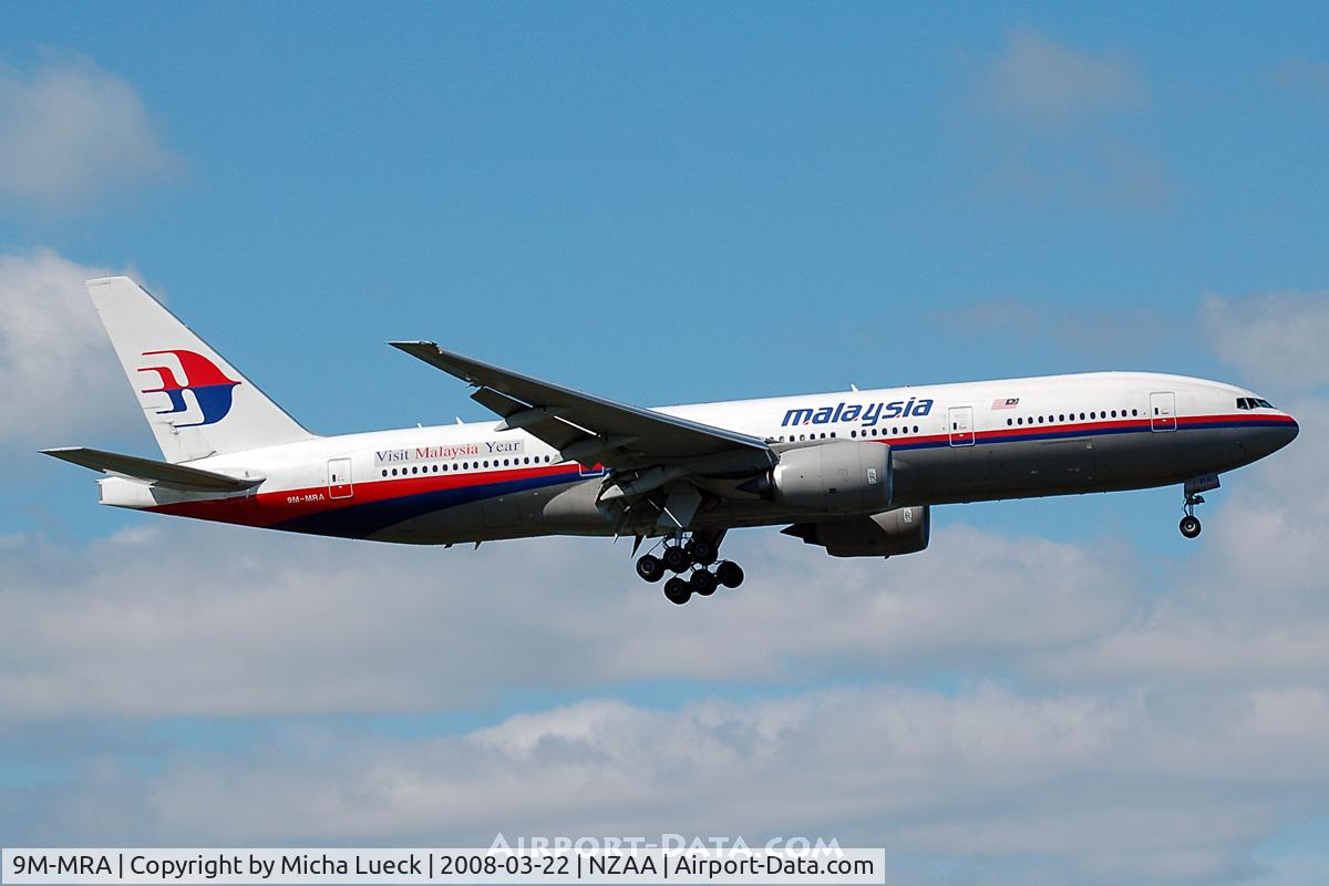 9M-MRA, 1997 Boeing 777-2H6/ER C/N 28408, On finals