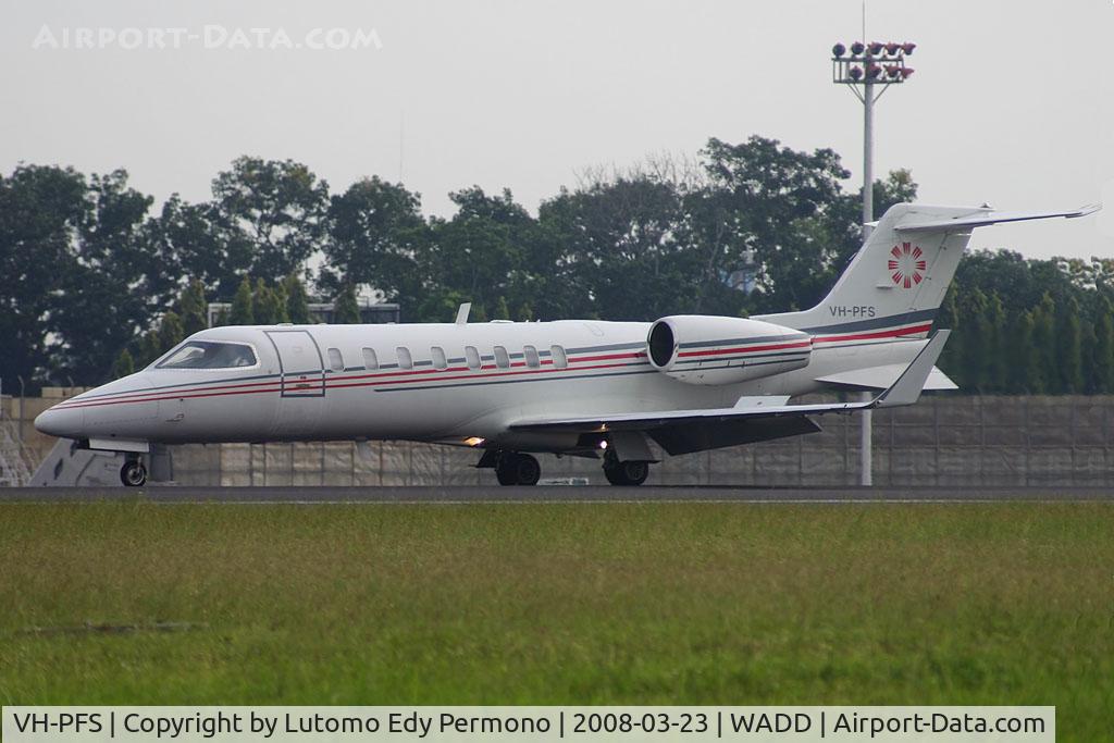 VH-PFS, 2001 Learjet 45 C/N 168, Bizjet