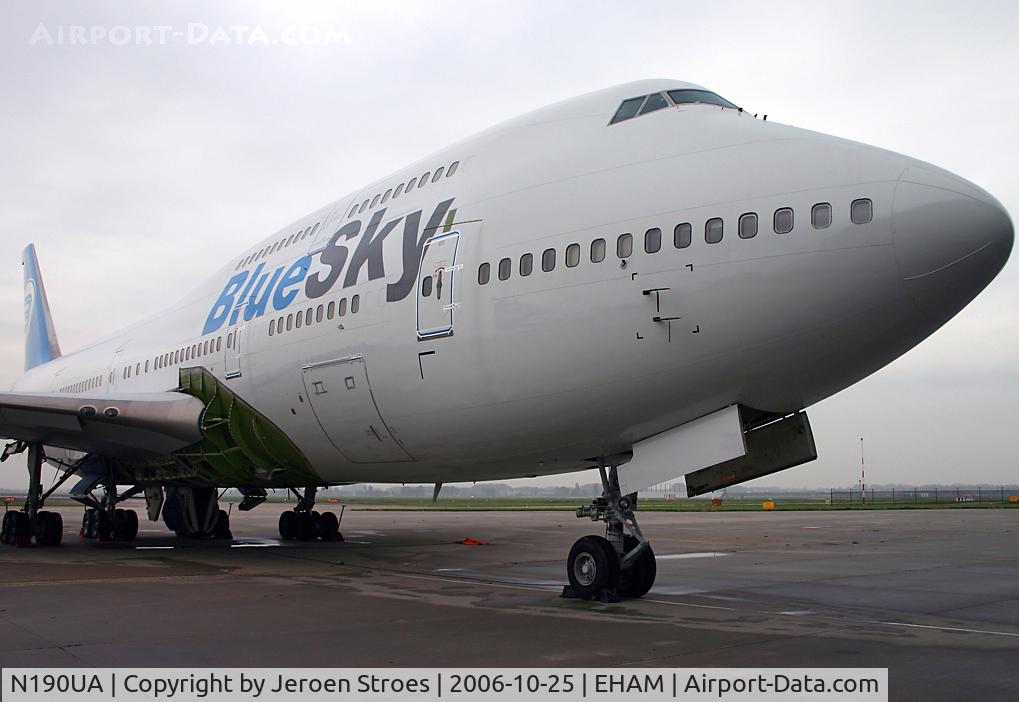 N190UA, 1993 Boeing 747-422 C/N 26879, .