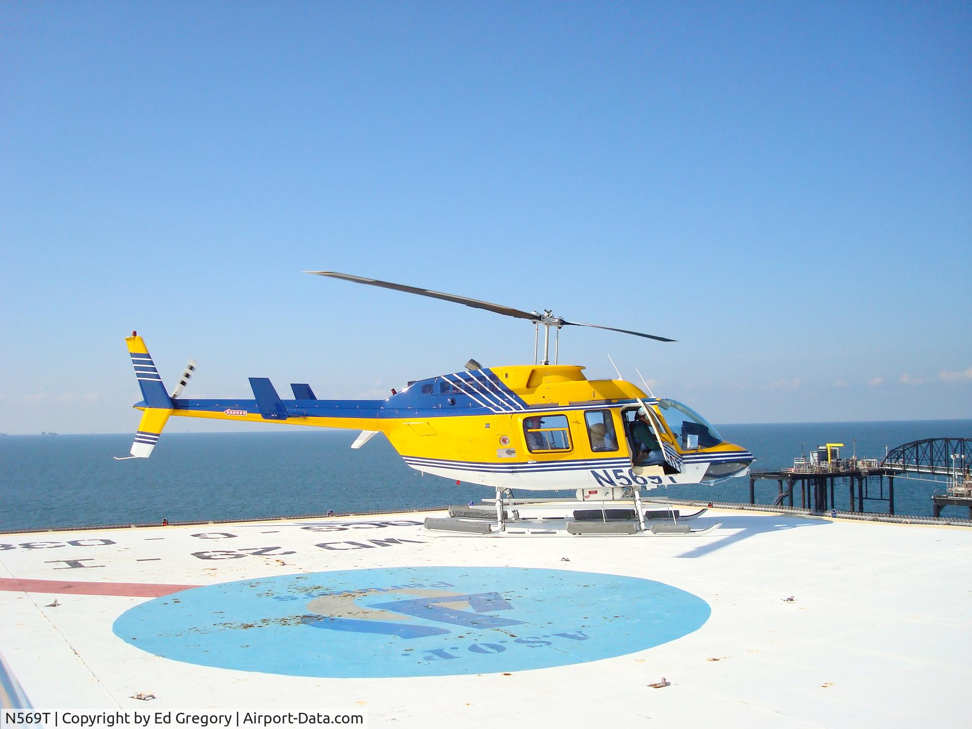 N569T, 2004 Bell 206L-4 LongRanger IV LongRanger C/N 52290, 569T at West Delta 29I