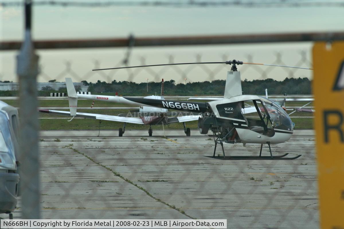 N666BH, 1991 Robinson R22 Mariner C/N 1945M, Robinson R22