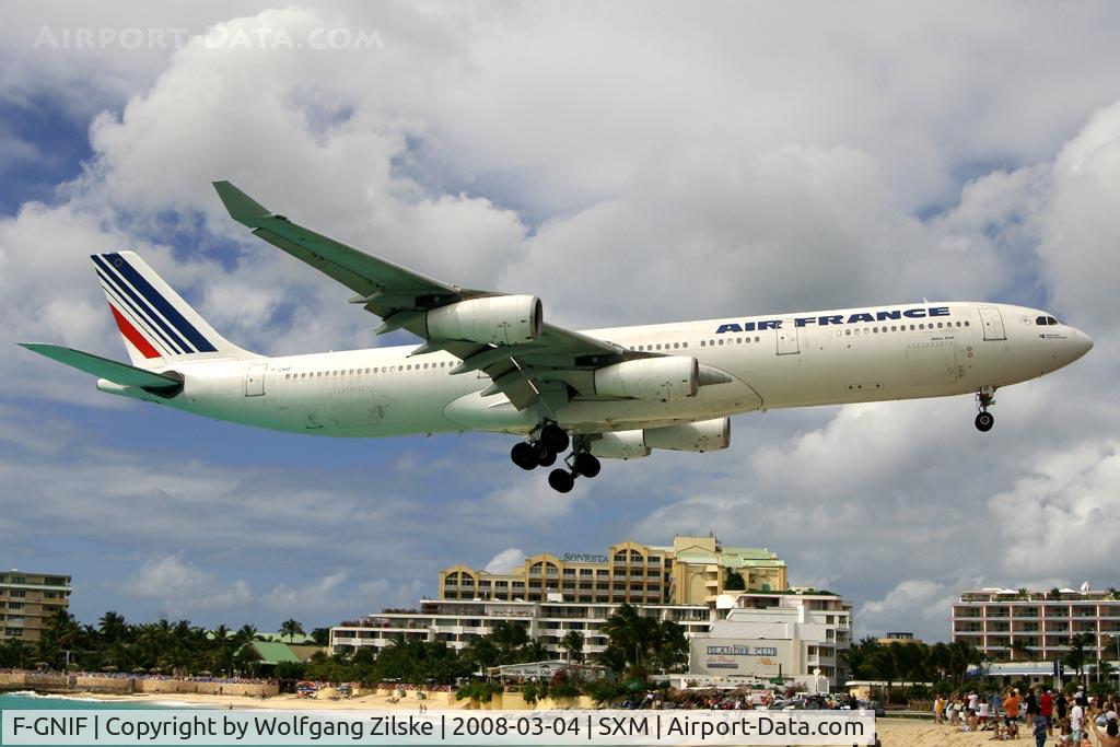 F-GNIF, 1997 Airbus A340-313X C/N 168, visitor