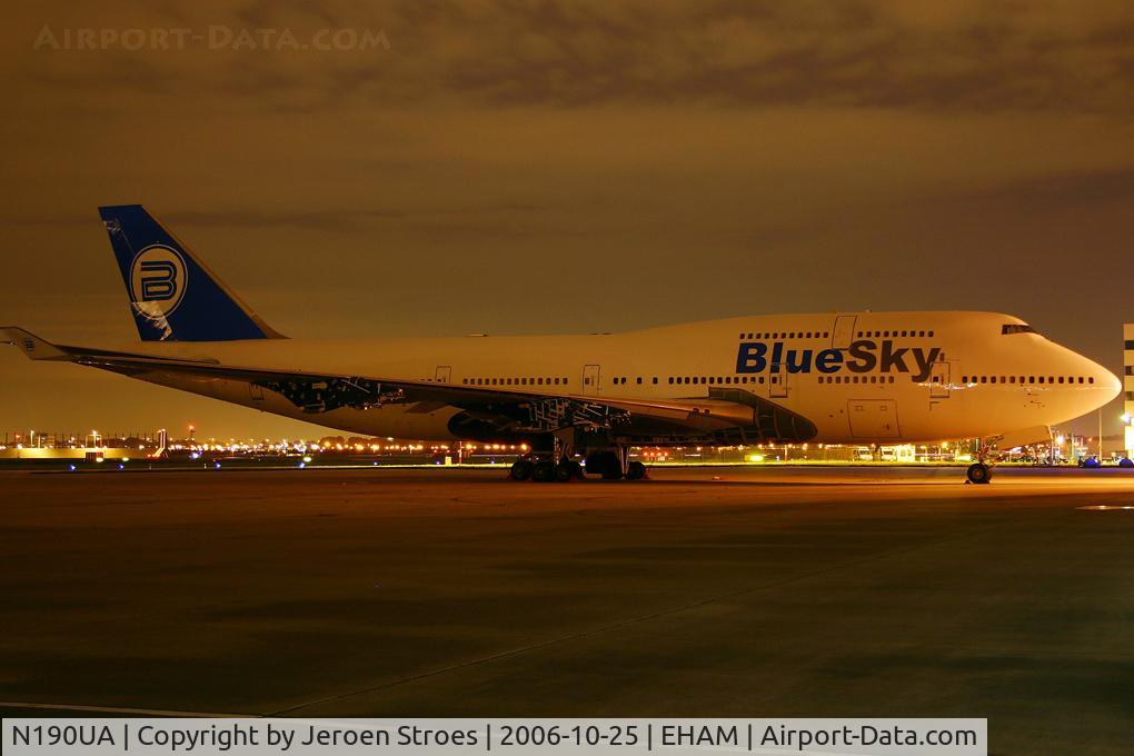 N190UA, 1993 Boeing 747-422 C/N 26879, .
