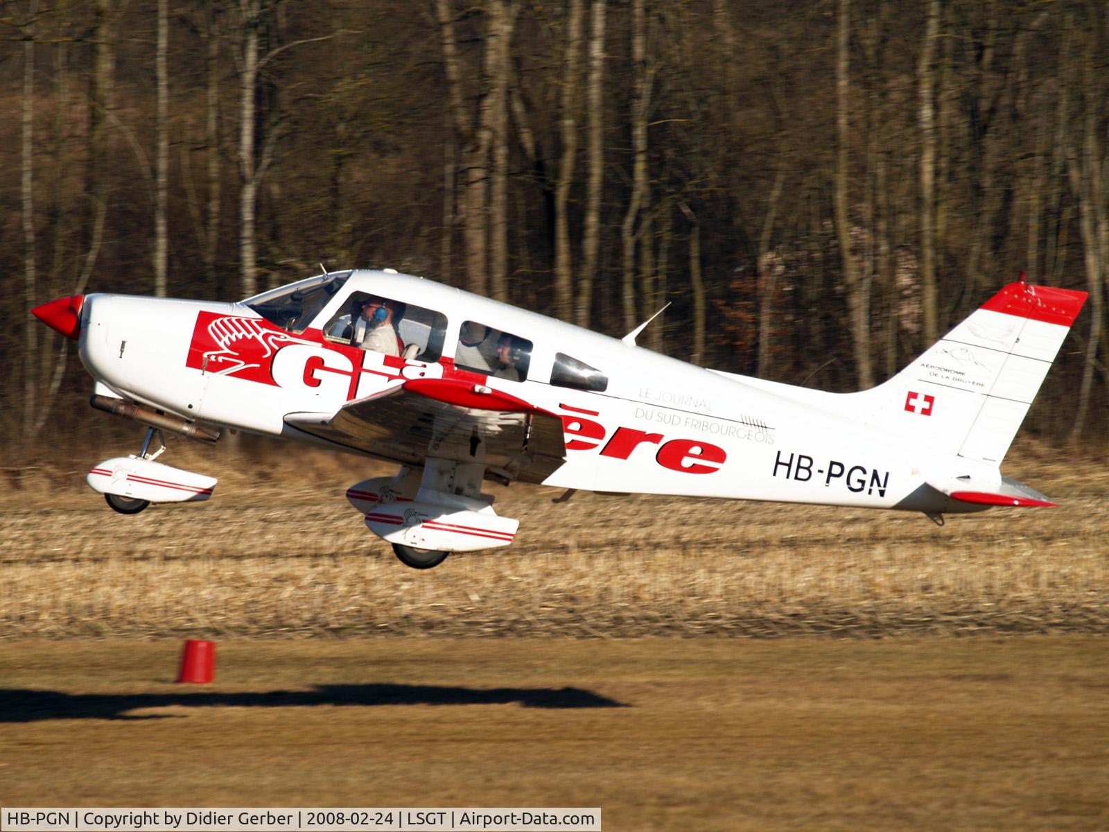 HB-PGN, 1982 Piper PA-28-161 C/N 28-8216134, LSGT La Gruyère airfield