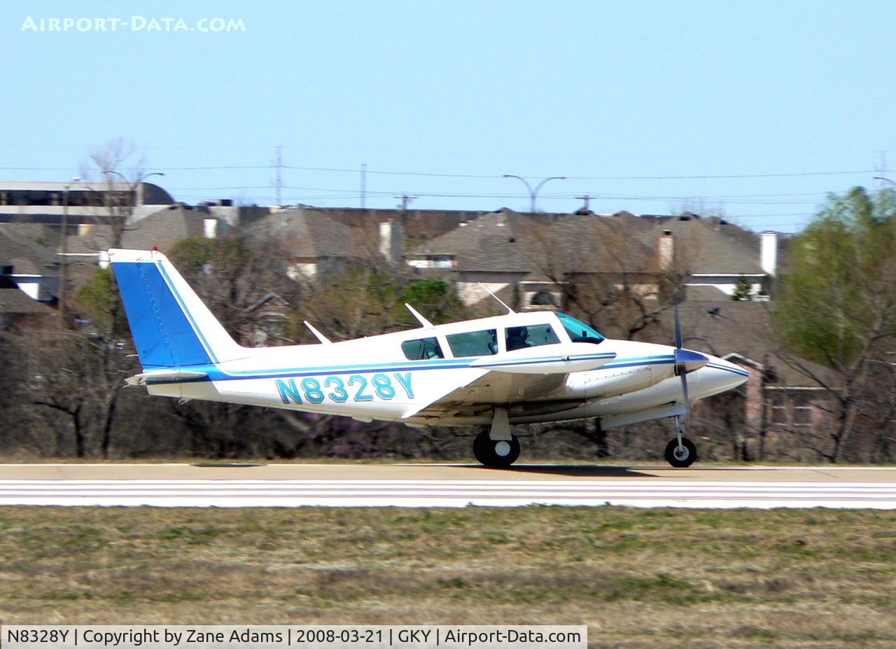 N8328Y, 1967 Piper PA-30 Twin Comanche C/N 30-1470, Takeoff at Arlington Municipal