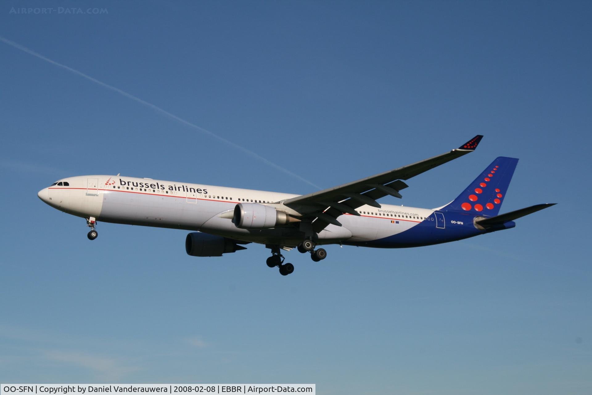 OO-SFN, 1993 Airbus A330-301 C/N 037, arrival of flight SN1245 to RWY 25L