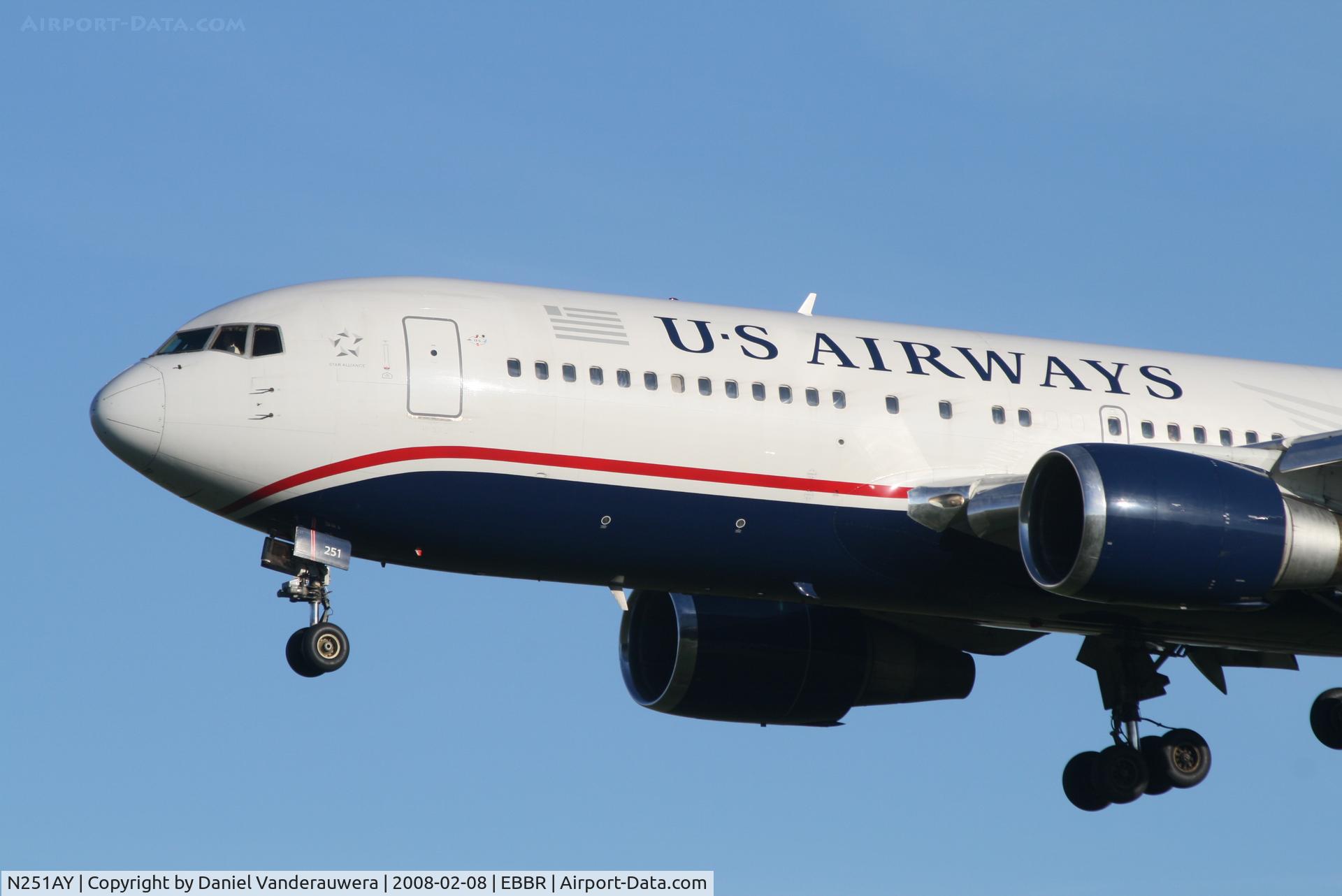 N251AY, 1990 Boeing 767-2B7 C/N 24764, arrival of flight US750 to rwy 25L