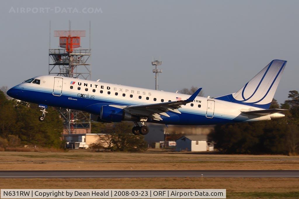 N631RW, 2004 Embraer 170SE (ERJ-170-100SE) C/N 17000007, United Express (Operated by Shuttle America) N631RW (FLT TCF7734) departing RWY 5 enroute to Chicago O'Hare Int'l (KORD).
