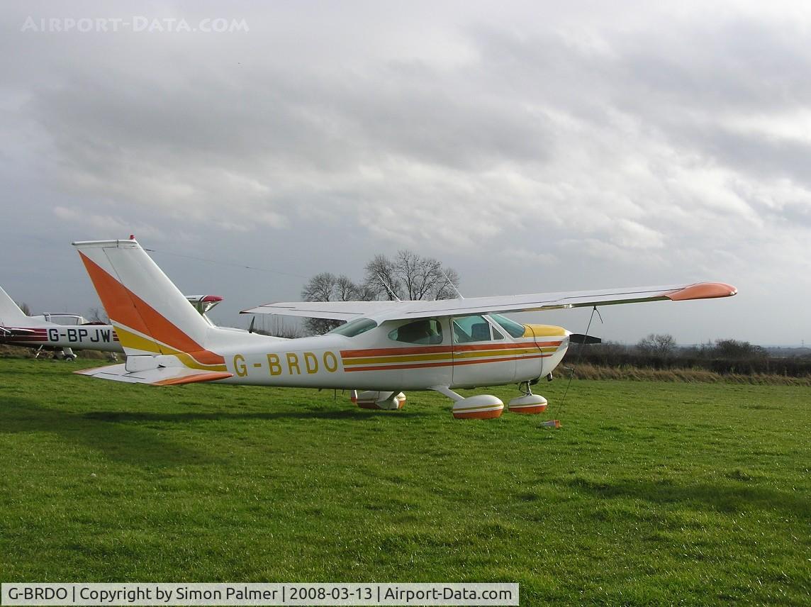 G-BRDO, 1975 Cessna 177B Cardinal C/N 17702166, Cessna 177 parked at Bagby