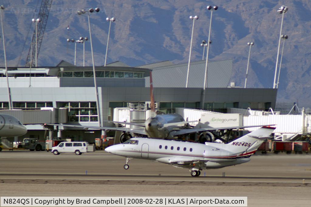 N824QS, 2001 Raytheon Hawker 800XP C/N 258523, NetJets Aviation / 2001 Raytheon Hawker 800XP
