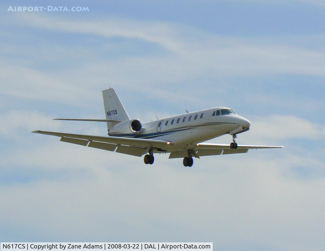 N617CS, 2006 Cessna 680 Citation Sovereign C/N 680-0102, Landing - Love Field - Dallas