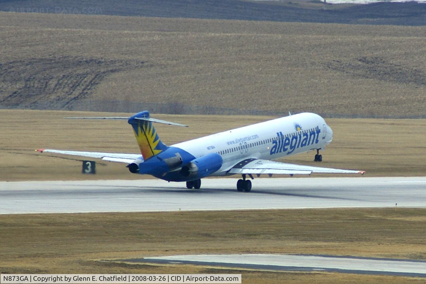 N873GA, 1988 McDonnell Douglas MD-83 (DC-9-83) C/N 49658, Taking off Runway 27, rotating about at about 5000'