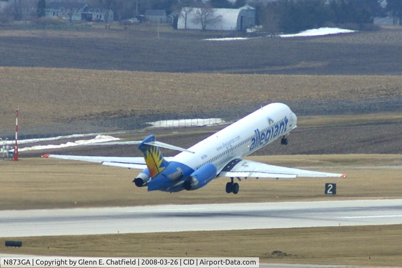 N873GA, 1988 McDonnell Douglas MD-83 (DC-9-83) C/N 49658, Airborne off Runway 27