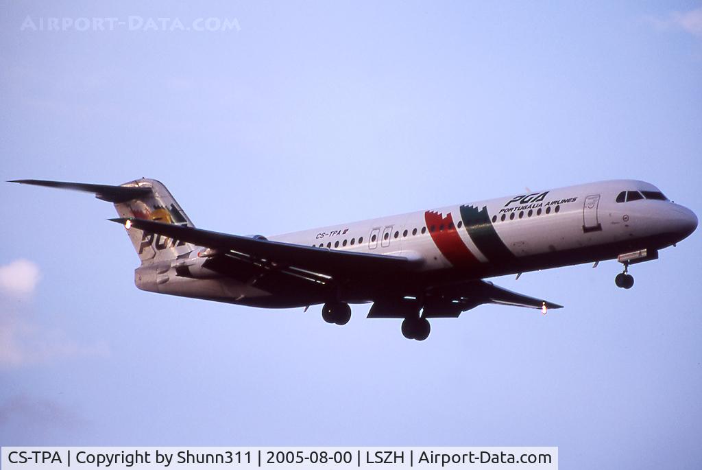 CS-TPA, 1989 Fokker 100 (F-28-0100) C/N 11257, Landing rwy 14