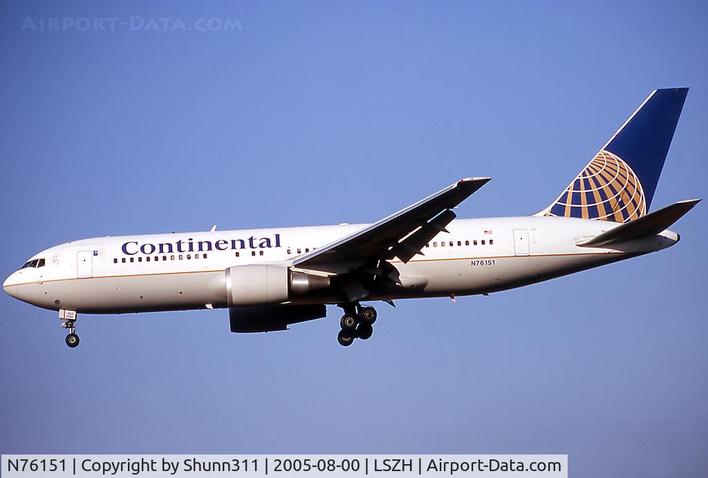 N76151, 2000 Boeing 767-224/ER C/N 30430, Landing rwy 14