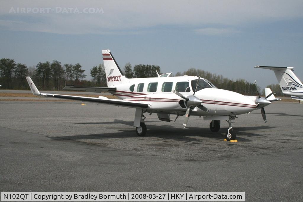 N102QT, 1982 Piper PA-31-325 Navajo C/R C/N 31-8212019, A great day to take pictures.