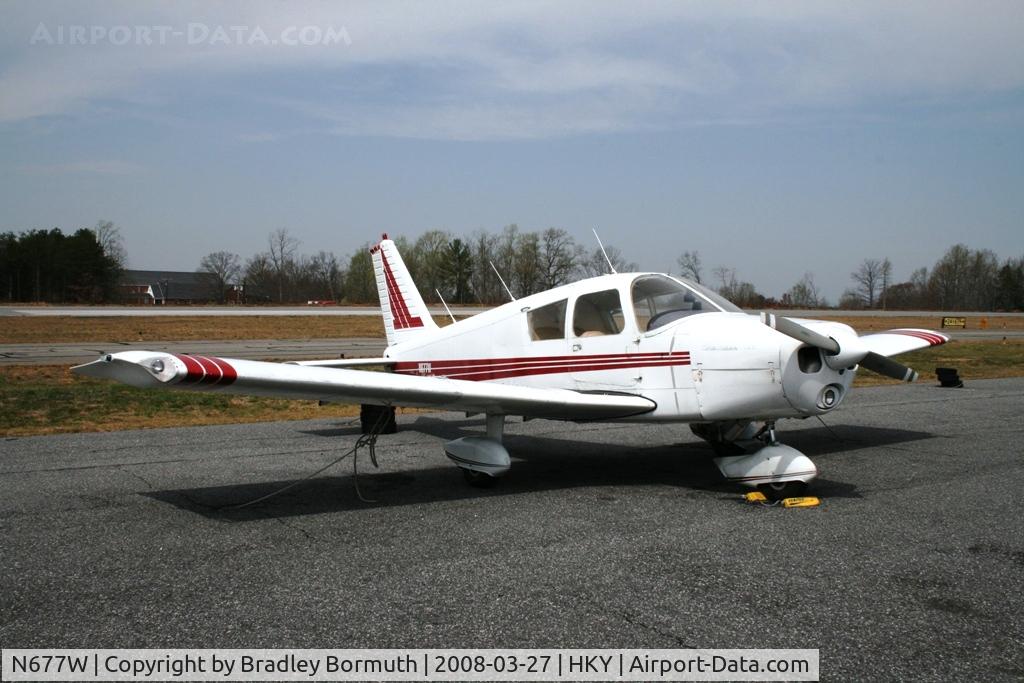N677W, 2001 Piper PA-28-140 C/N 28-22540, A great day to take pictures.