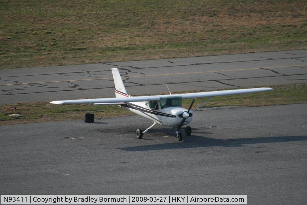 N93411, 1982 Cessna 152 C/N 15285483, A great day to take pictures.