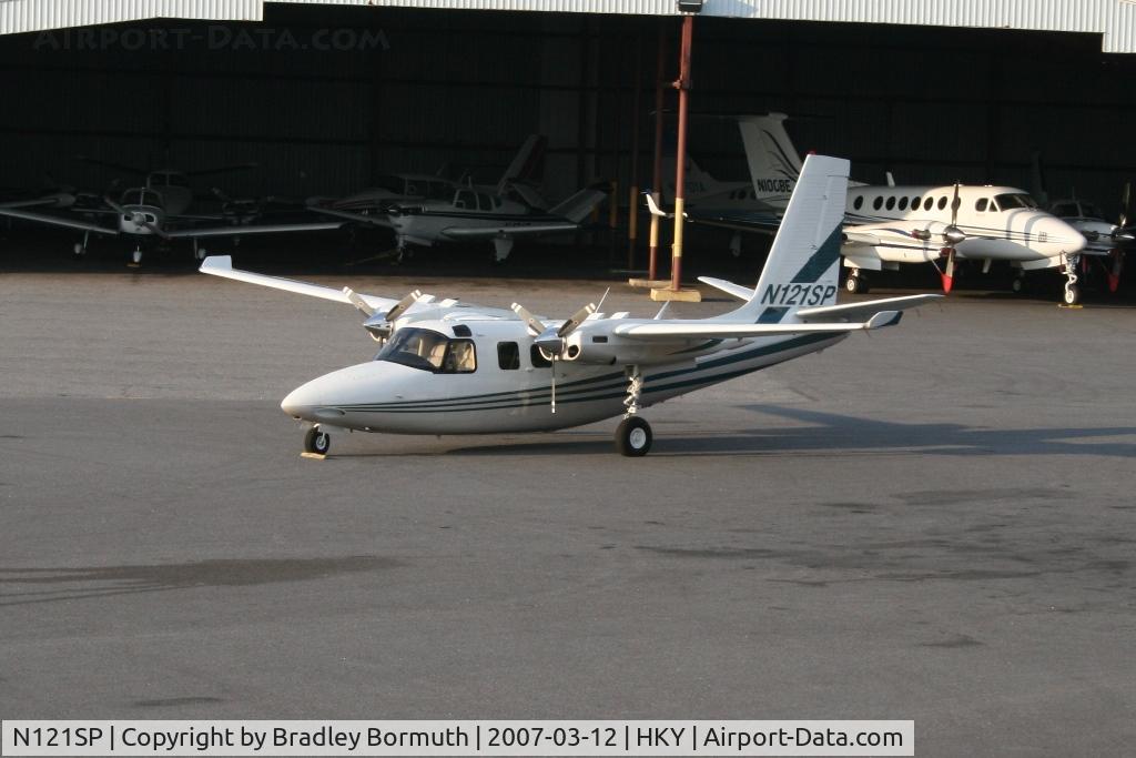 N121SP, 1960 Aero Commander 500-B C/N 500B-984-25, A great day to take pictures.