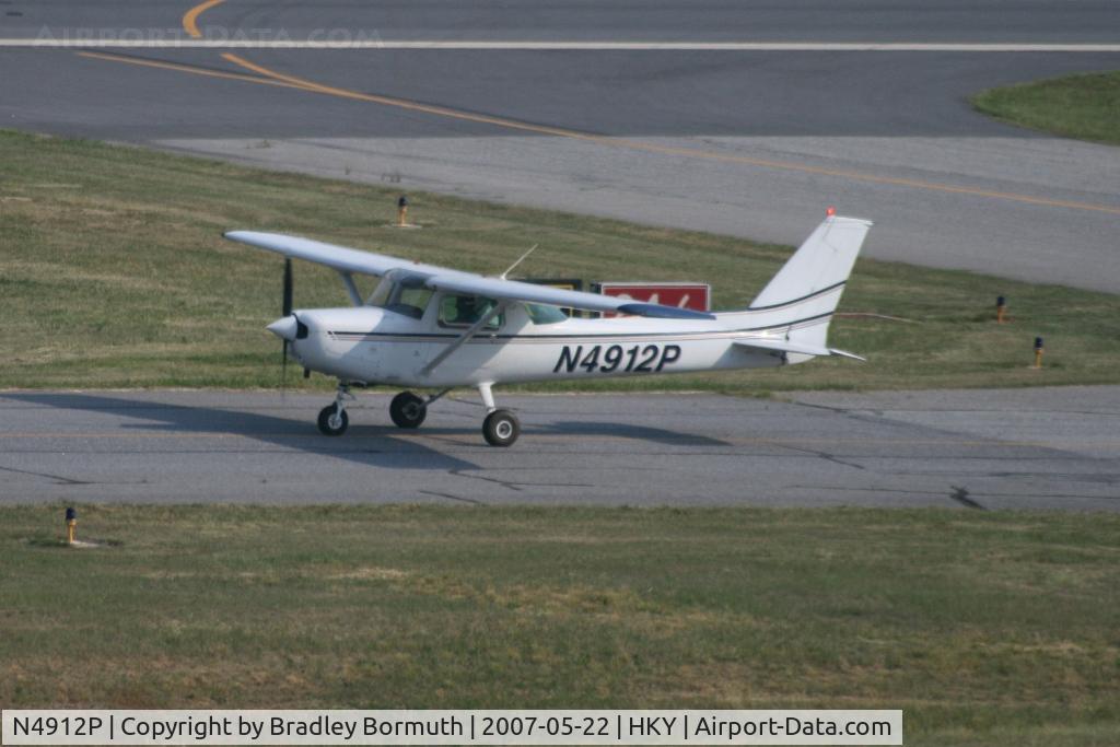 N4912P, 1981 Cessna 152 C/N 15284839, A great day to take pictures.