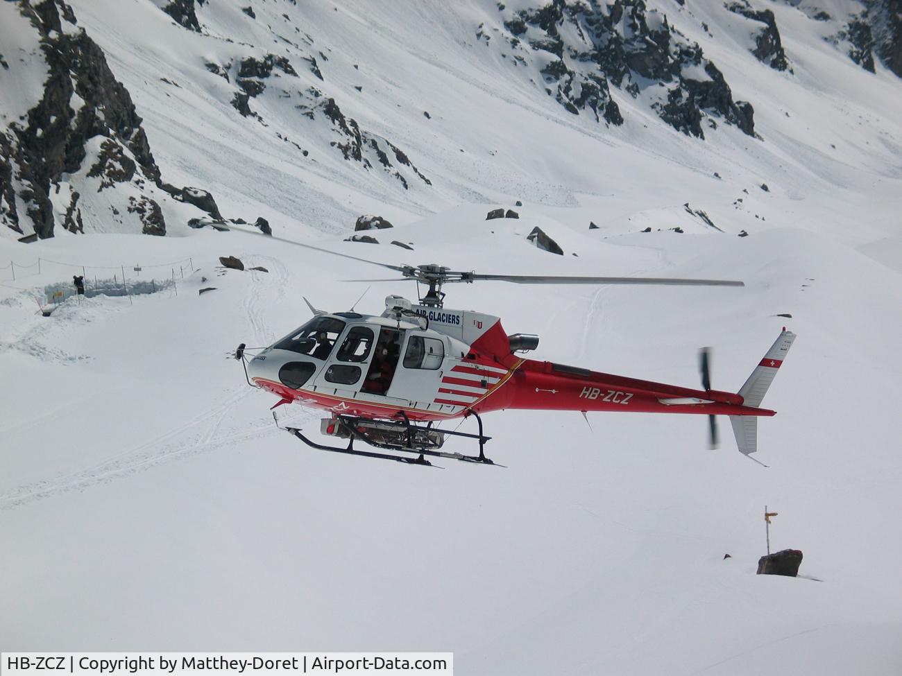 HB-ZCZ, 2001 Eurocopter AS-350B-3 Ecureuil Ecureuil C/N 3434, Cabane Panossière Valais