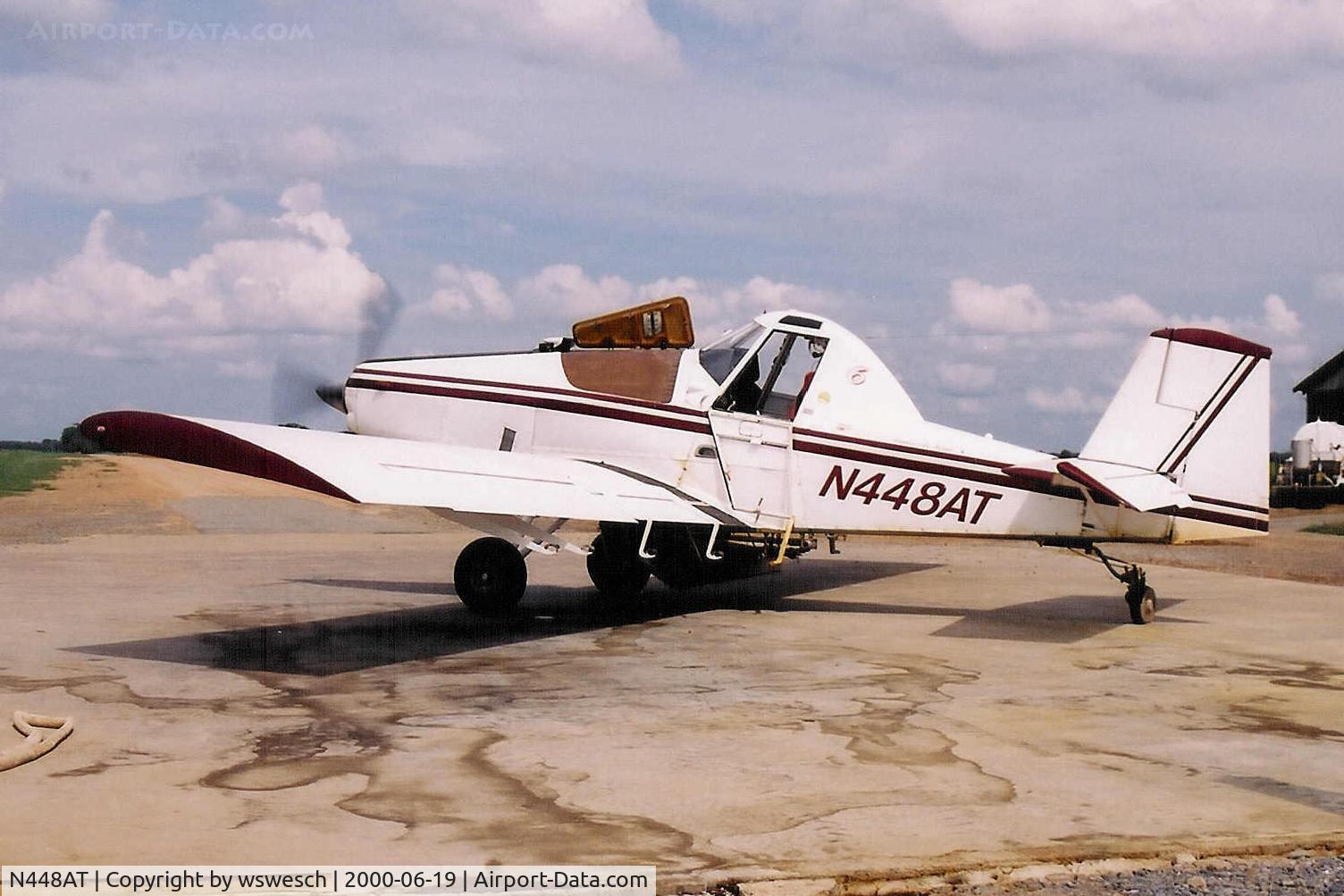 N448AT, 1992 Ayres S2R-G6 Thrush C/N G6-104, 1992 Ayres Thrush S2R-G6, #G6-104.  Farmers Air Service-St. Charles, Arkansas.