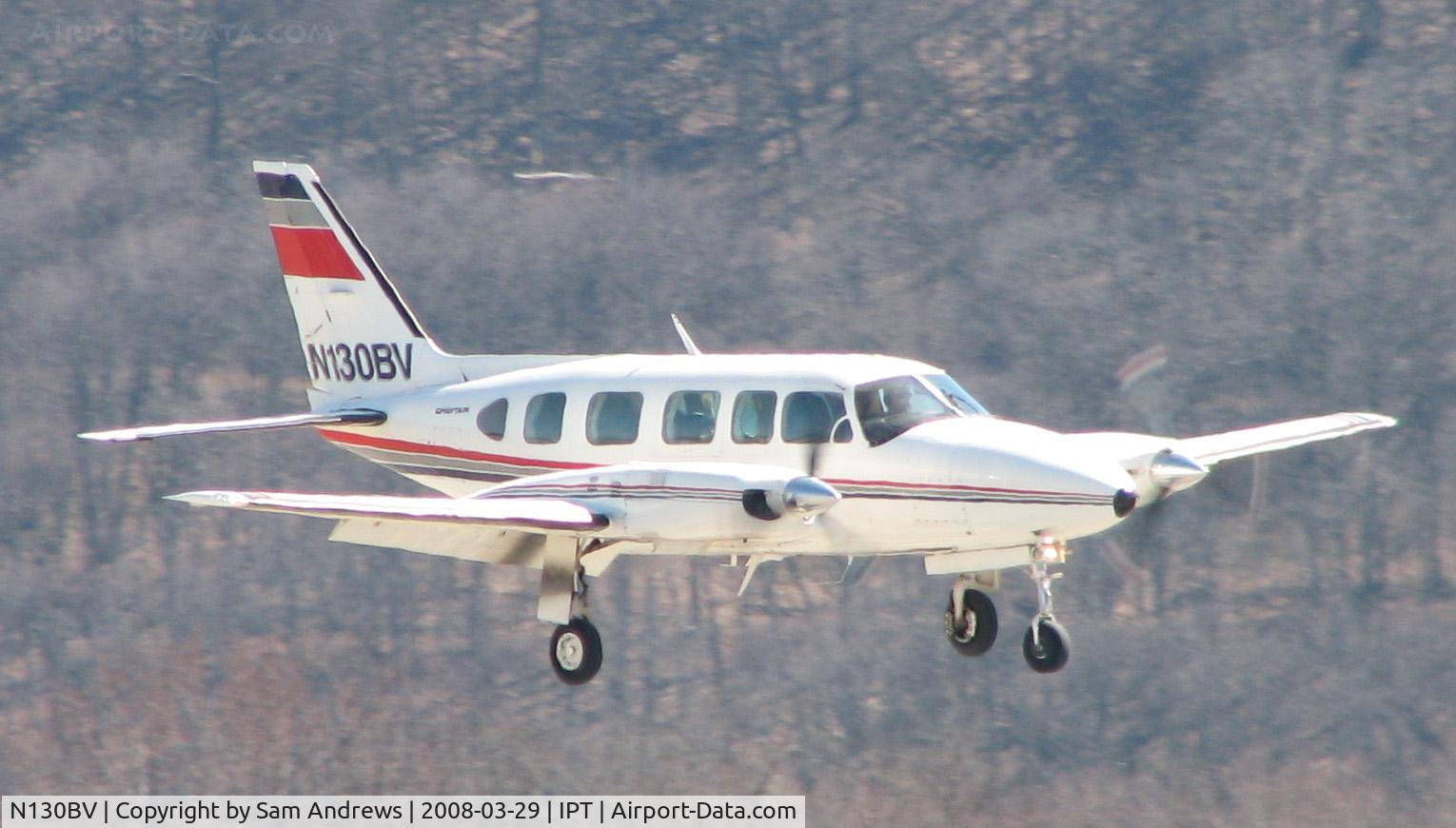 N130BV, Piper PA-31-350 Chieftain C/N 31-7952216, I've been trying to get a picture of this bird for a long time.