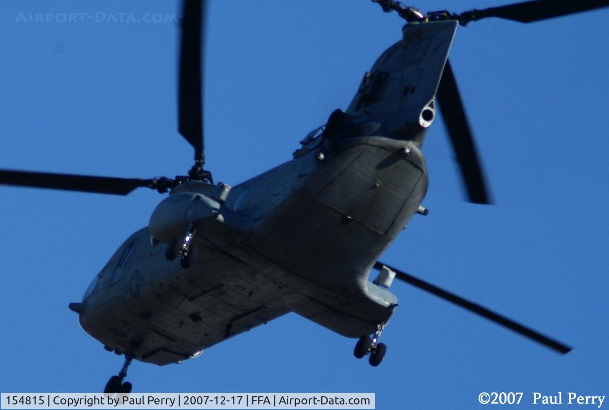 154815, Boeing Vertol CH-46E Sea Knight C/N 2422, Nice, close pass.