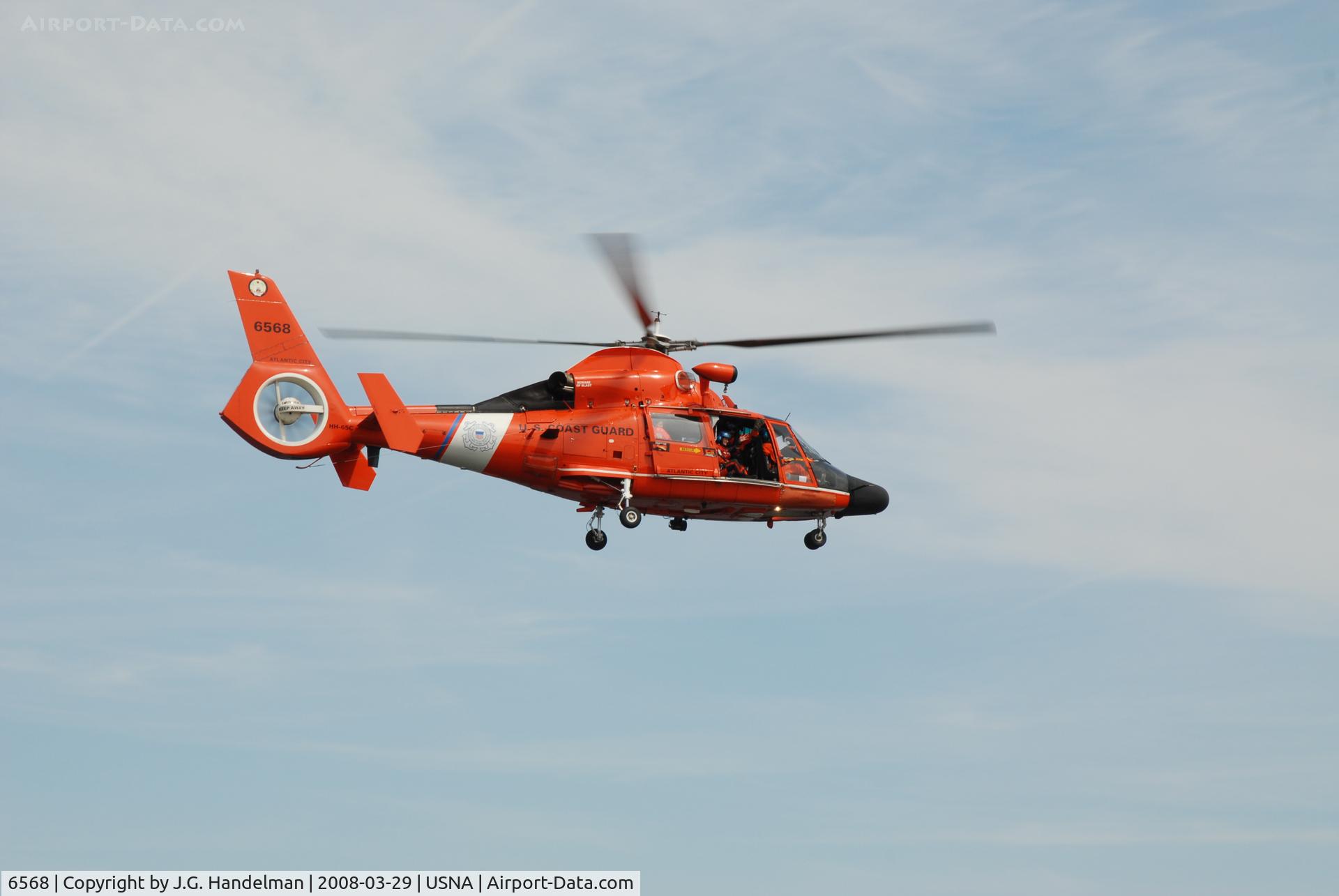 6568, Aérospatiale HH-65A Dolphin C/N 6259, Dauphine flies past Naval Academy