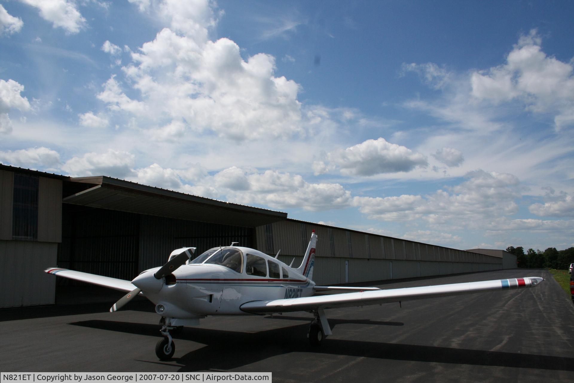 N821ET, Piper PA-28R-201T Cherokee Arrow III C/N 28R-7703147, On Ramp at KSNC