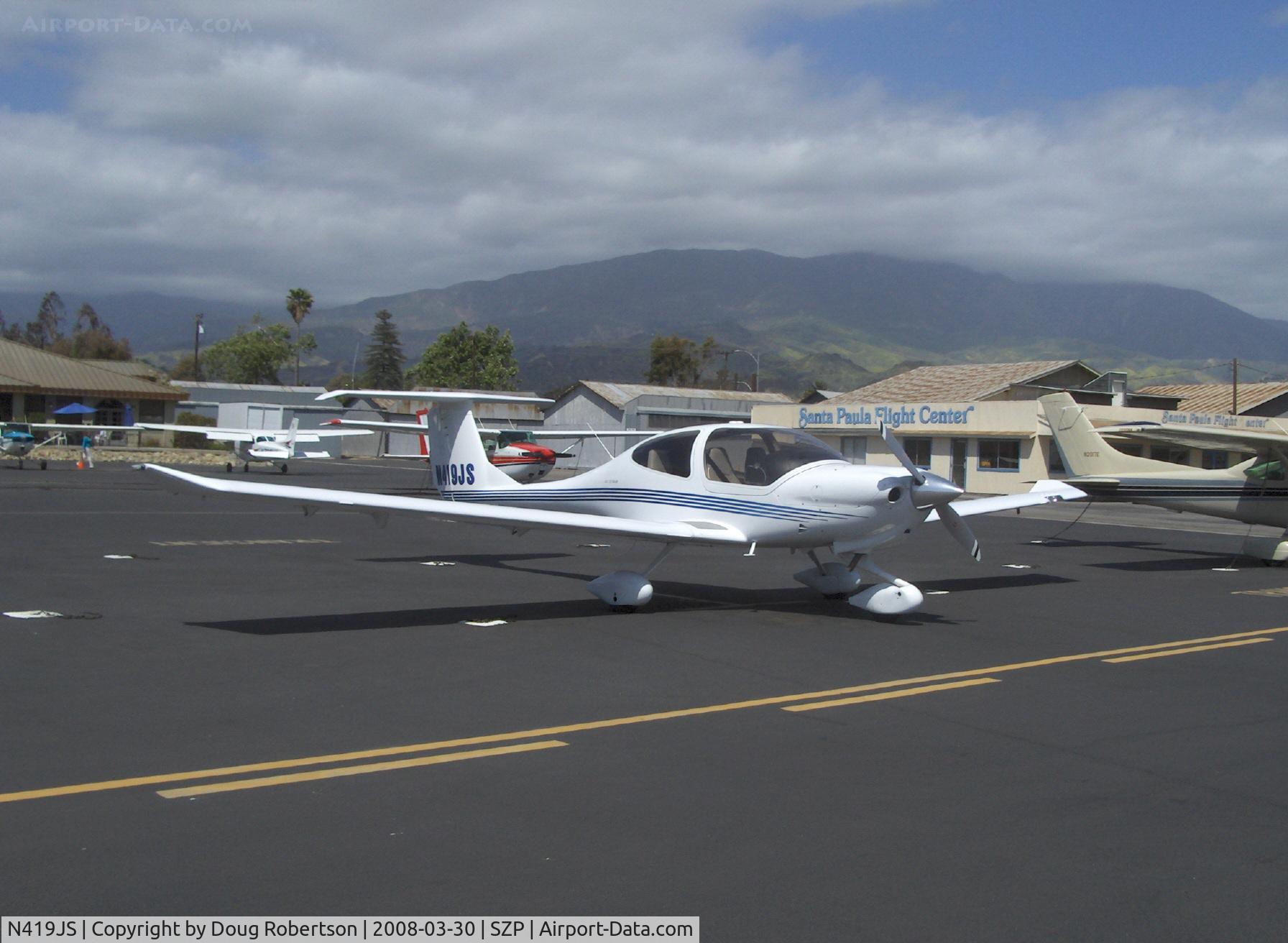 N419JS, 2004 Diamond DA-40 Diamond Star C/N 40.439, 2004 Diamond Aircraft Ind. DA40 DIAMOND STAR, Lycoming IO-360-M1A 180 Hp