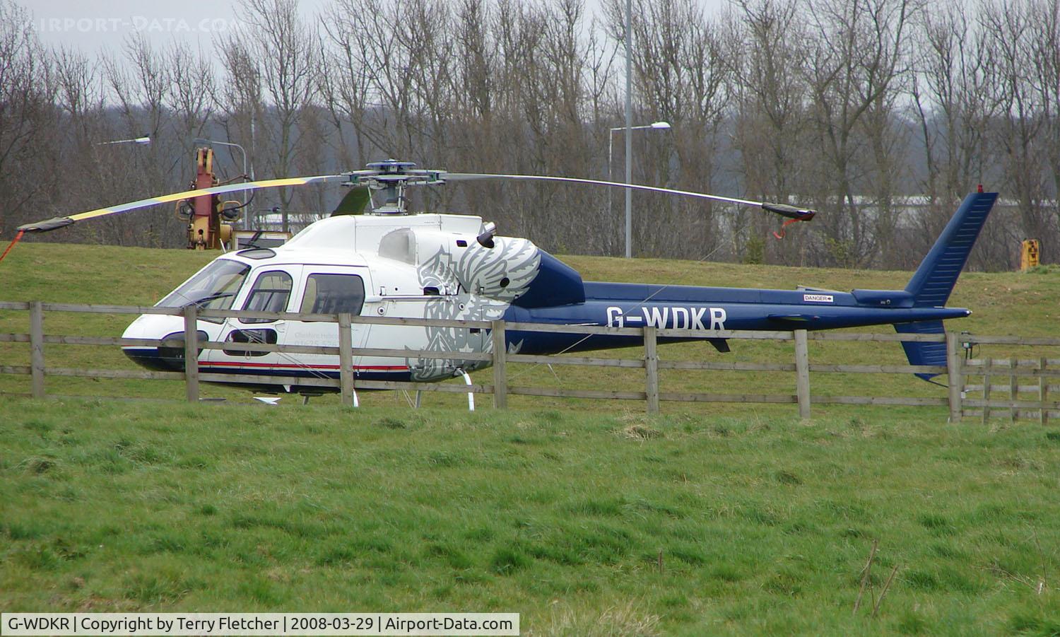 G-WDKR, 1981 Aerospatiale AS-355F-1 Ecureuil 2 C/N 5115, Noted at Farm House in Bedfordshire