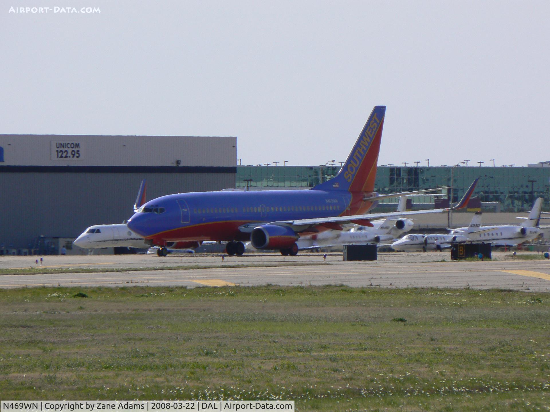 N469WN, 2004 Boeing 737-7H4 C/N 33859, Southwest Airlines at Love Field