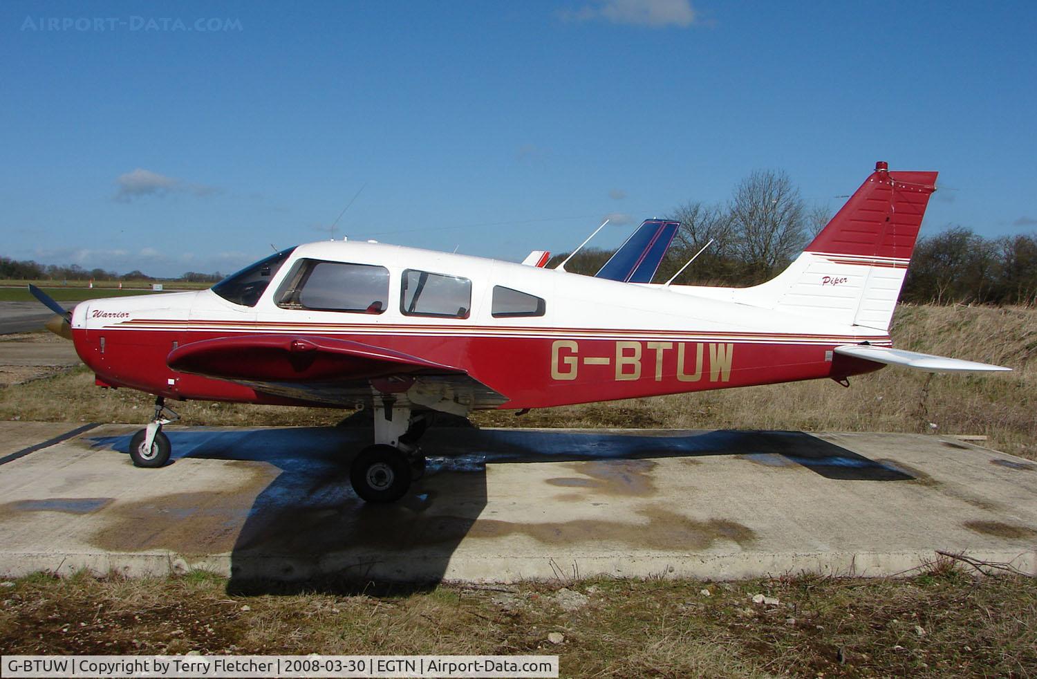 G-BTUW, 1974 Piper PA-28-151 Cherokee Warrior C/N 28-7415066, One aircraft at the friendly Enstone Airfield in Oxfordshire