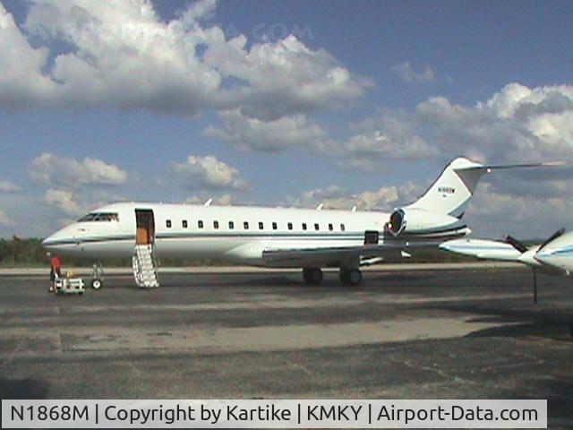 N1868M, 2000 Bombardier BD-700-1A10 Global Express C/N 9069, At Marco Island Airport - Owned by Global Express