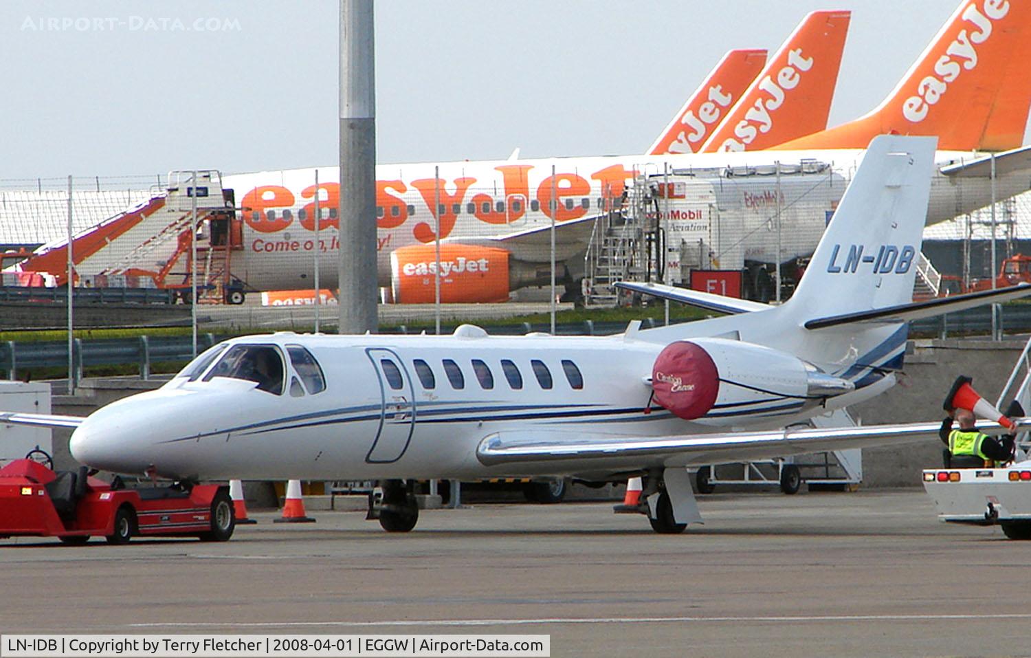 LN-IDB, 2003 Cessna 560 Citation Encore C/N 560-0637, Norwegian Cit560 at Luton