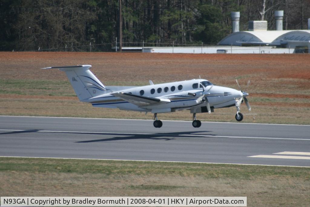 N93GA, 1986 Beech 300 C/N FA-93, A great day to take pictures.