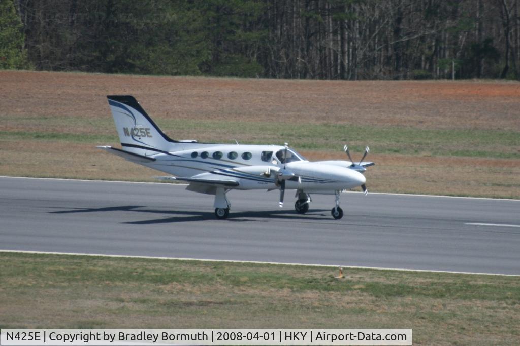 N425E, 1981 Cessna 425 Conquest I C/N 425-0096, A great day to take pictures.