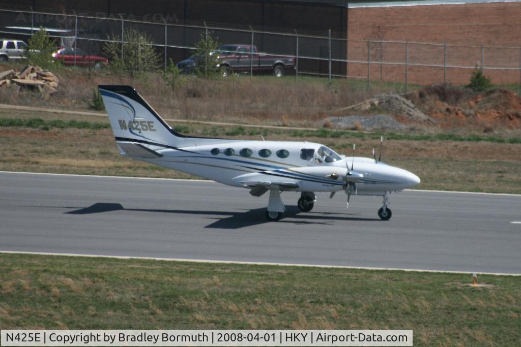 N425E, 1981 Cessna 425 Conquest I C/N 425-0096, A great day to take pictures.