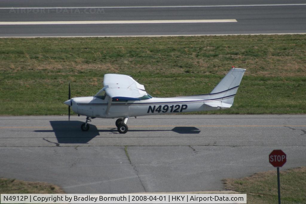 N4912P, 1981 Cessna 152 C/N 15284839, A great day to take pictures.